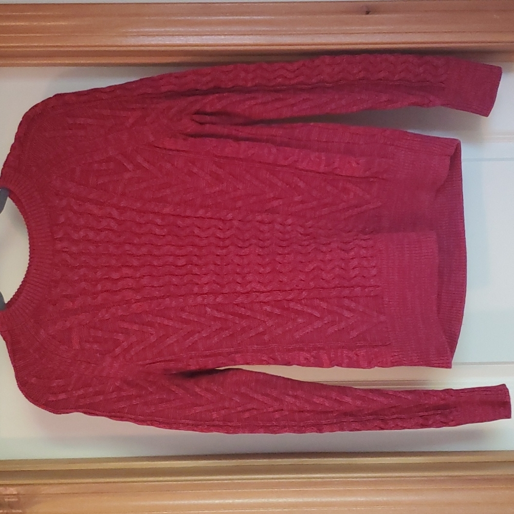 Like new Gap red cable knit sweater with purple and pink threaded in